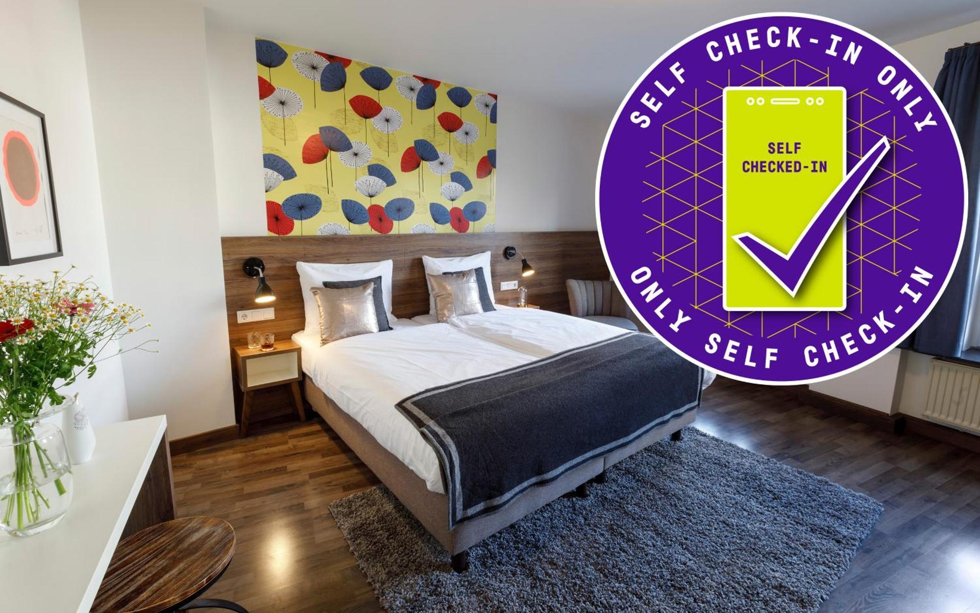 Hotel Koncept Zum Kostbaren Blut - Contactless Check-in Keulen