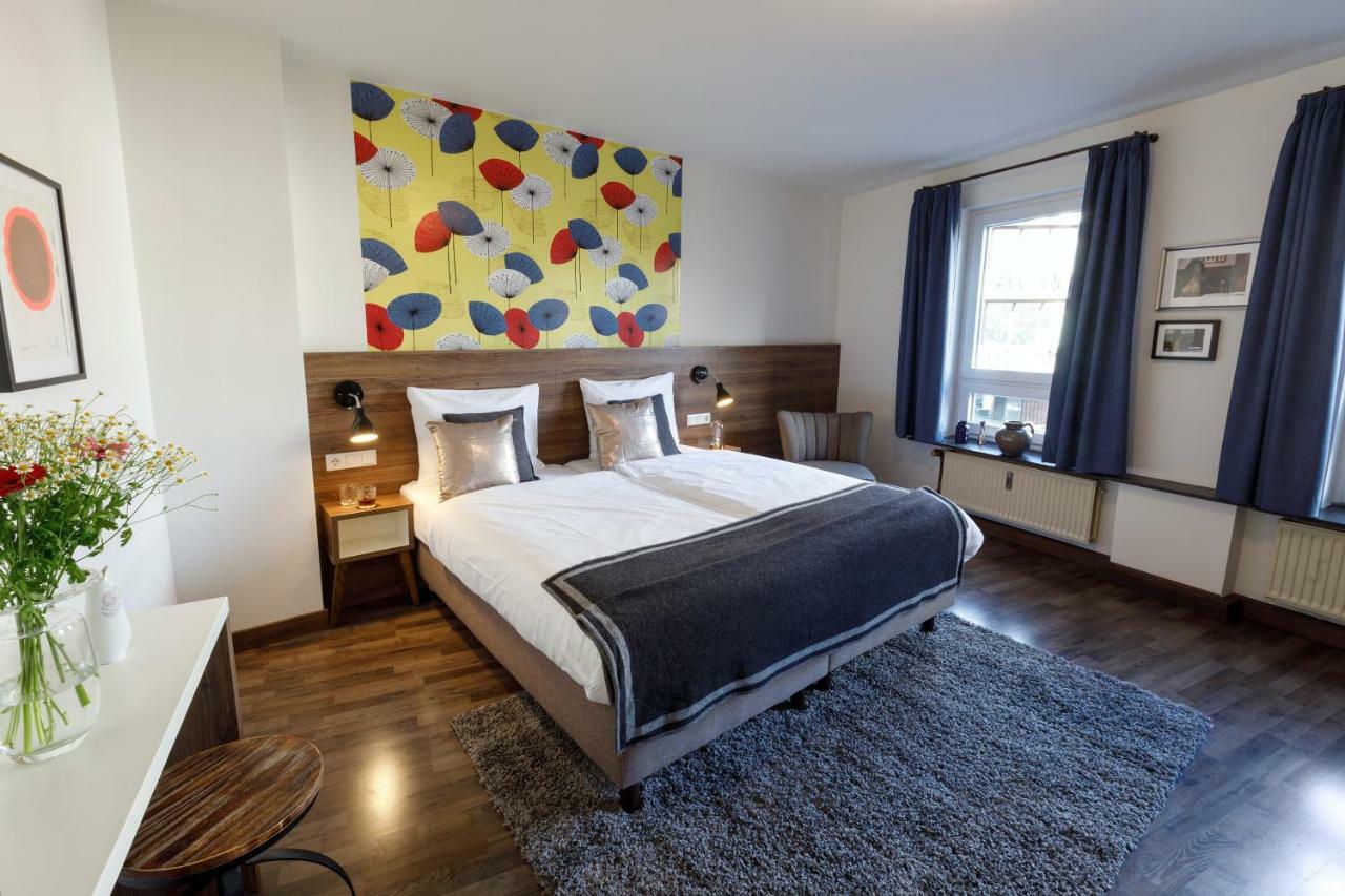 Hotel Koncept Zum Kostbaren Blut - Contactless Check-in Keulen